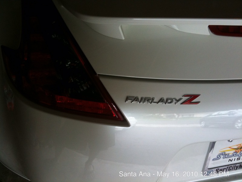 Fairlady Z badge with tinted tails