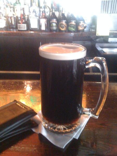 25 ounce Guinness... Delicious.