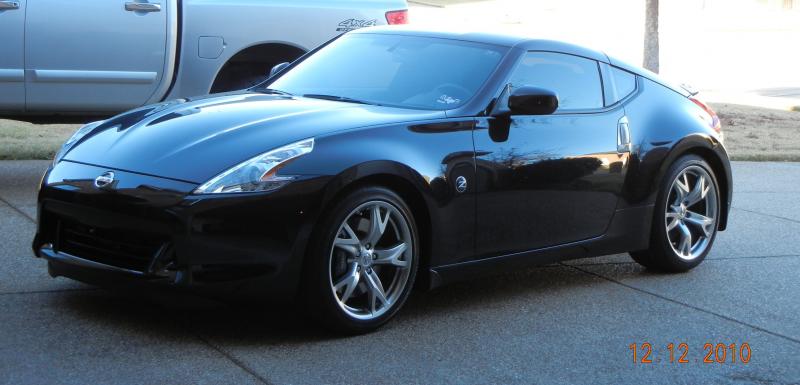 1 day old 2011 370z Base w/sport 6 speed