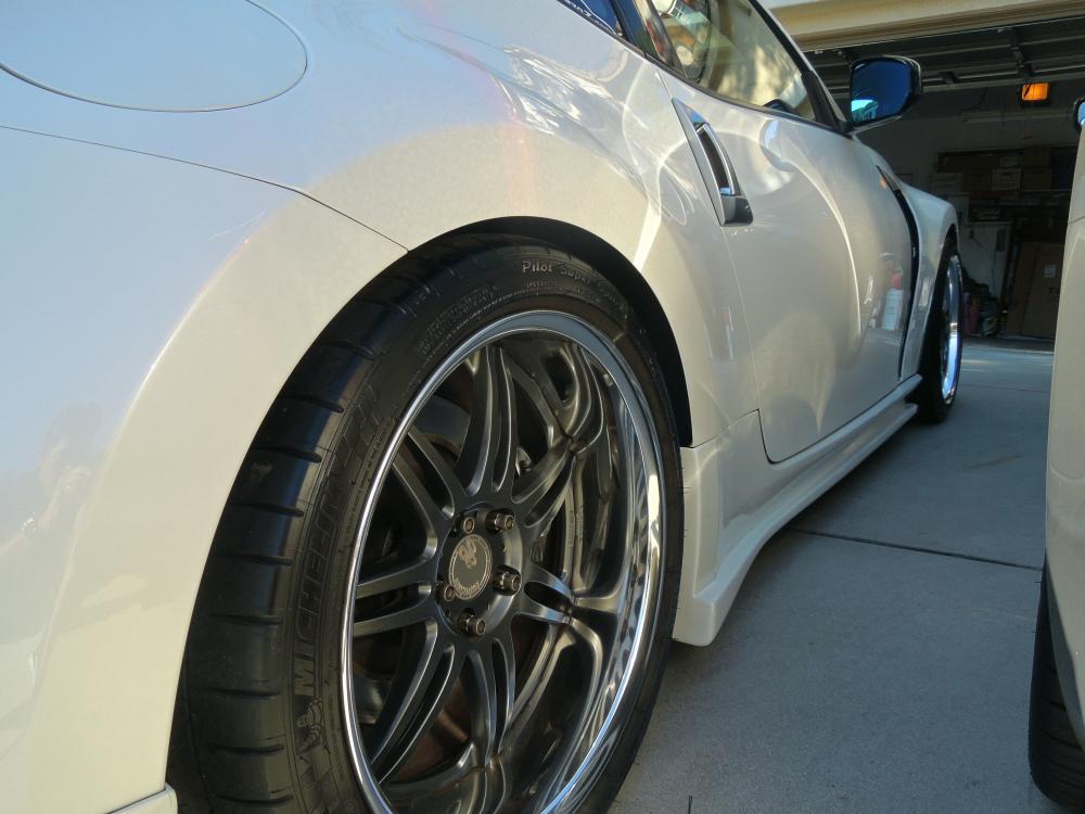 305/30/19 Michellin Pilot Super Sports on Avante Garde AG560.  Collaborative work between AG wheels and WORK Wheels.  WORK did private label work for AGW.  These are custom offsets specifically for the 370Z.