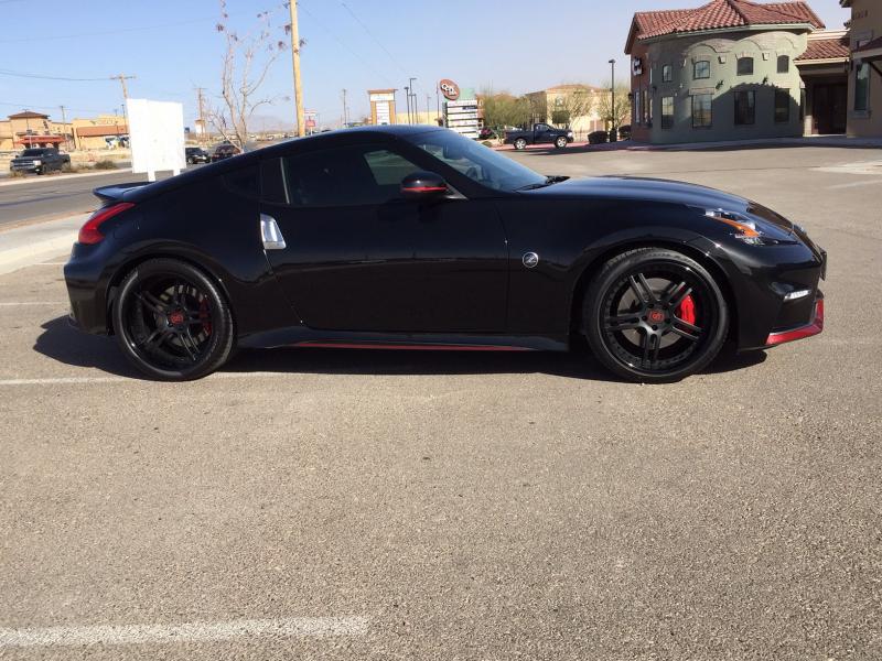 2016 NISMO Tech
Strasse Forged 20x9.5 Front 20x11 Rear
Tires Front 255/35/20 Rear 305/30/20