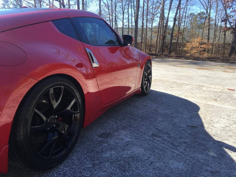 Rear quarter view, showing fitment with 20mm spacers