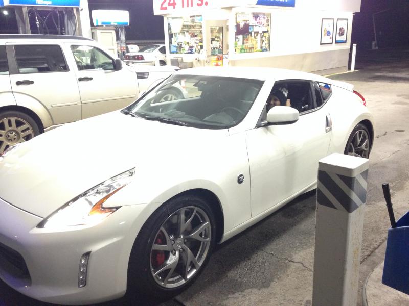 The wifey driving the Z for the first time.....