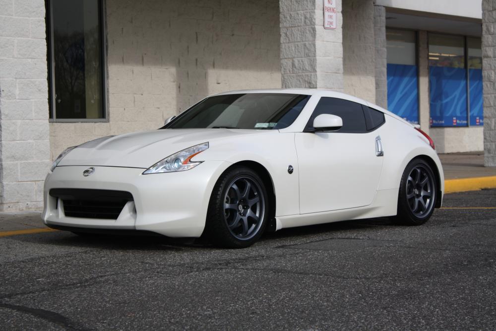 Winter Wheels and Tires .  MB Weapon wheels 18x8 and 18x9, 25mm spacer in rear none in front.