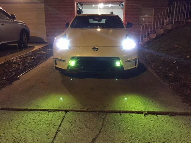 Eagle eye fog lights in grill / with full lights on.