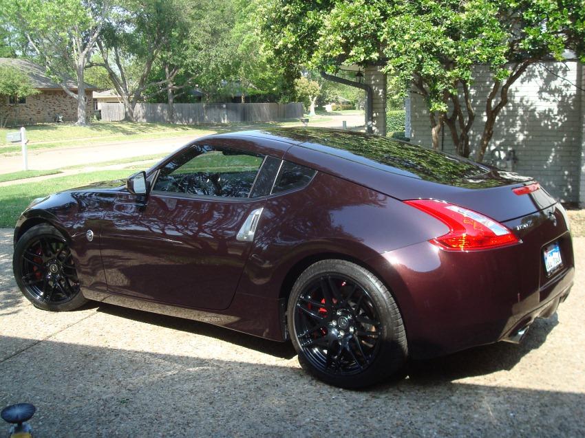 2011 Nissan 370Z side1