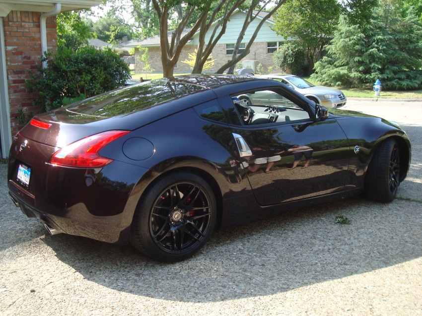 2011 Nissan 370Z side2