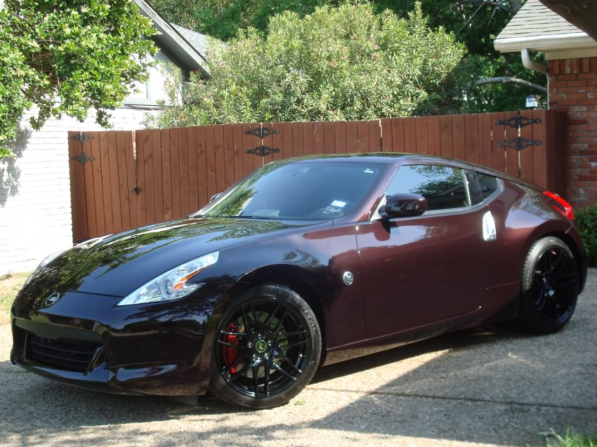 2011 Nissan 370Z side4