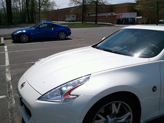 park next to 350z.
The entrance is way over there ----->