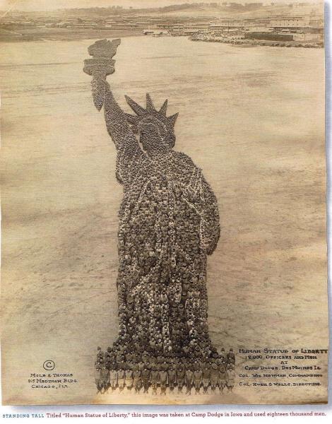 1918 HUMAN STATUE OF LIBERTY 18,000 MEN