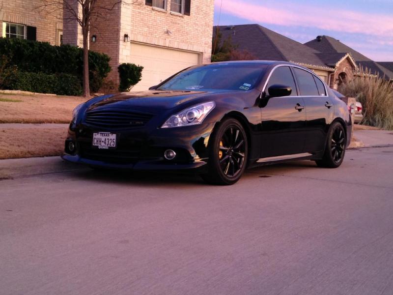 Carbon Fiber element Emblemless Grille, JP Customs painted Akebono, G37 Coupe Journey Sport Wheels