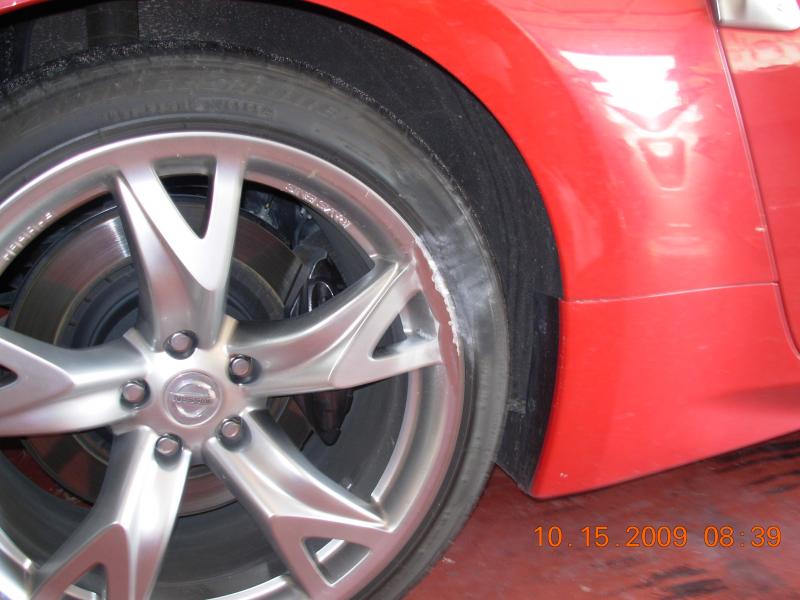 370z frint tire and wheel