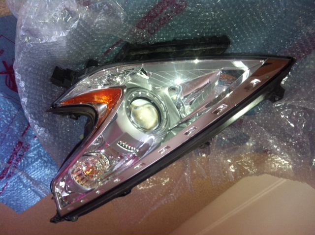 L/hand side headlamp