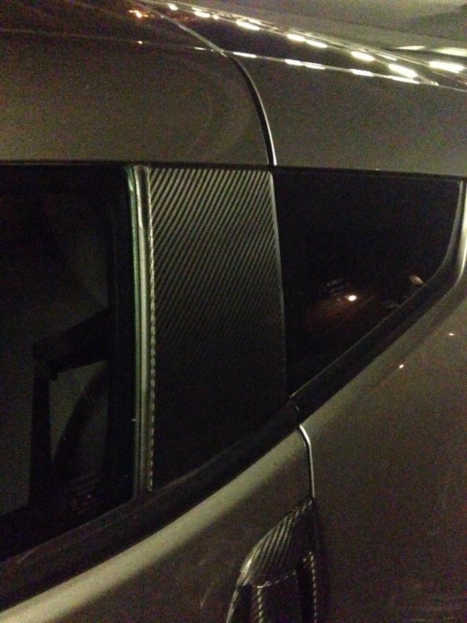 Herringbone carbon fiber wrap 3M on pillars & door handles