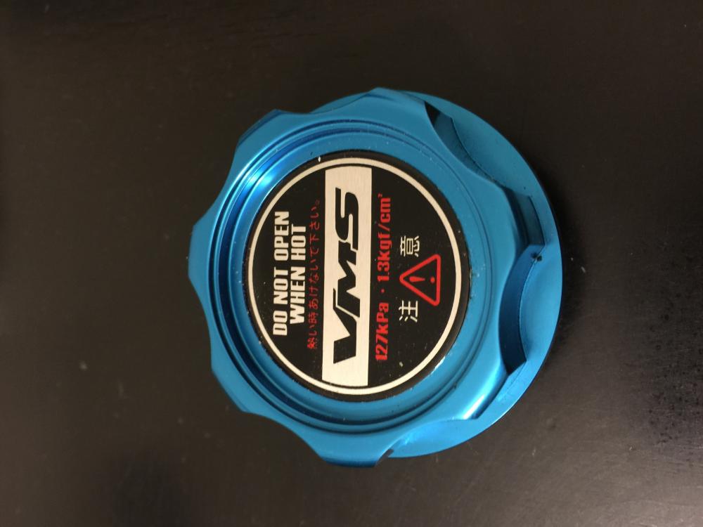 VMS oil cap top