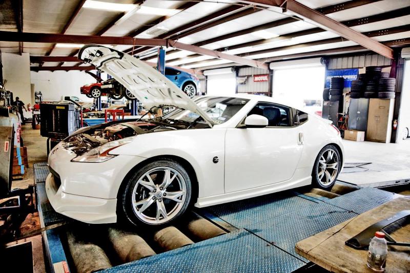 FINISHING UP TUNING THIS CUSTOMERS Z WITH FULL BOLT ONS - ONE CLEAN RIDE