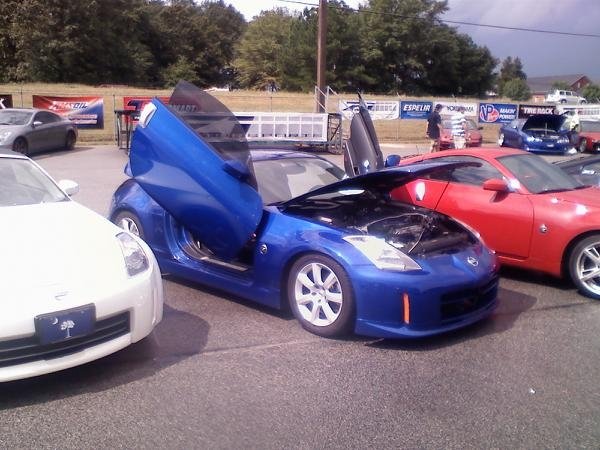 Cool 350Z with Lambo doors