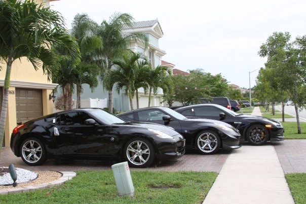 370z sports (ssqpolo) nismo (mine) GTR (ssqpolo brother)