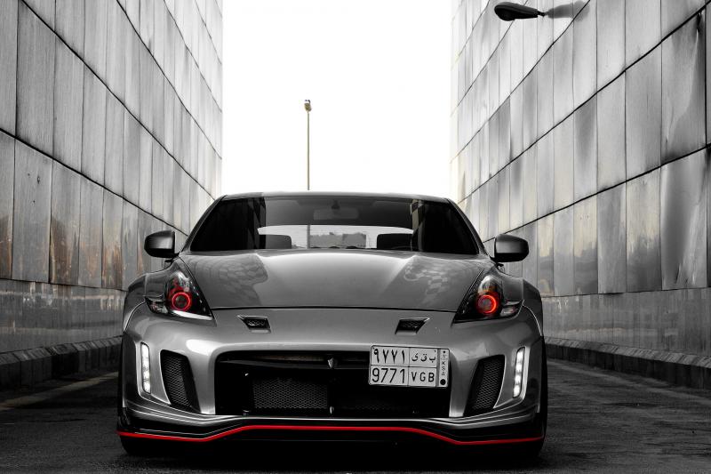 My 2009 Nissan 370z with the 1st Varis ARISING II in the Middle East
photographer : @ststeel