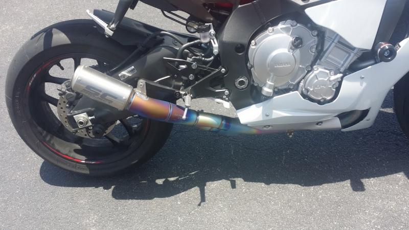 2016 Yamaha R1 Exhaust .