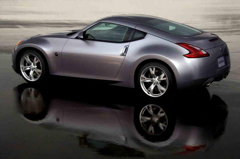 Nissan 370z coupe