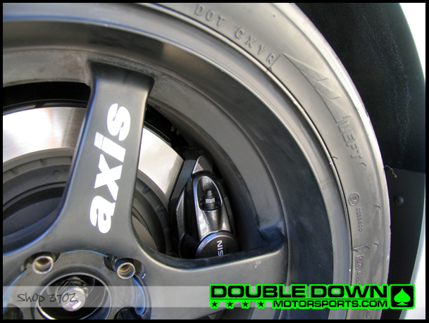 Test Fitment:  Axis Reverb wheels/tires off of the DoubleDownMotorsports.com Time Attack 350Z.

18" x 9.5" +27 front with 295/30/18 Toyo R888
18" x 10.5" +35 front with 315/30/18 Toyo R888