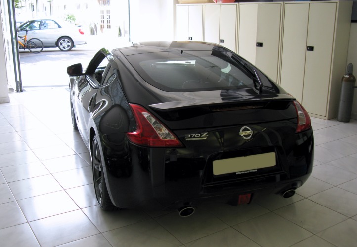 First pictures of my new 370Z, 40th Anniversary Edition (Black Edition in Europe)
2 September 2010