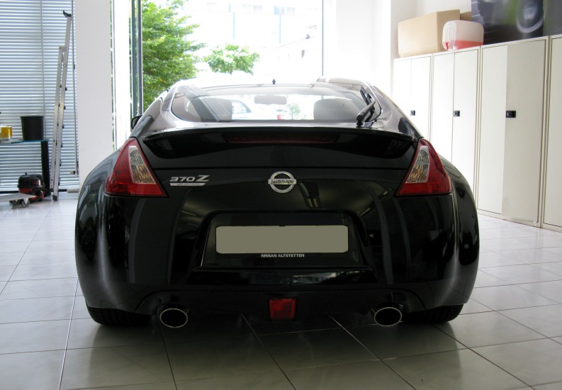 First pictures of my new 370Z, 40th Anniversary Edition (Black Edition in Europe)
2 September 2010