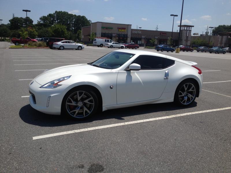 370Z Pearl White 6 MT