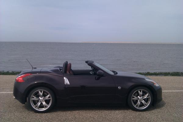 Roadster at the sea.