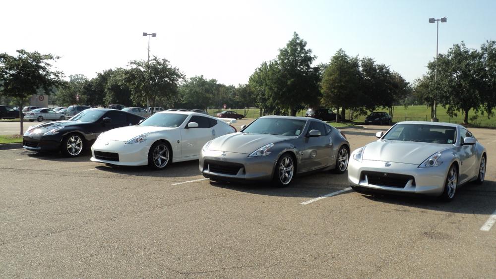 Bucketman, RedmanNISMO, Z IT GO, and PAULZ370  at the Baton Rouge Target Store.. When do we hit the road guys?