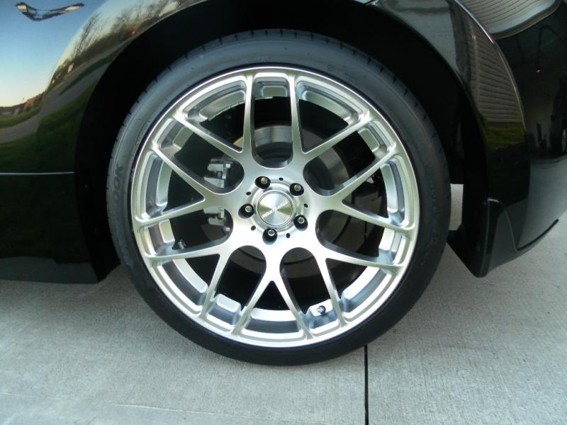 SAM 0950


Nice wheel Avant Garde m310