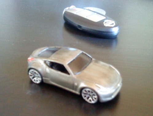 Z Hot Wheel that I hand-painted to match.  Pretty much practice for the 1:24.