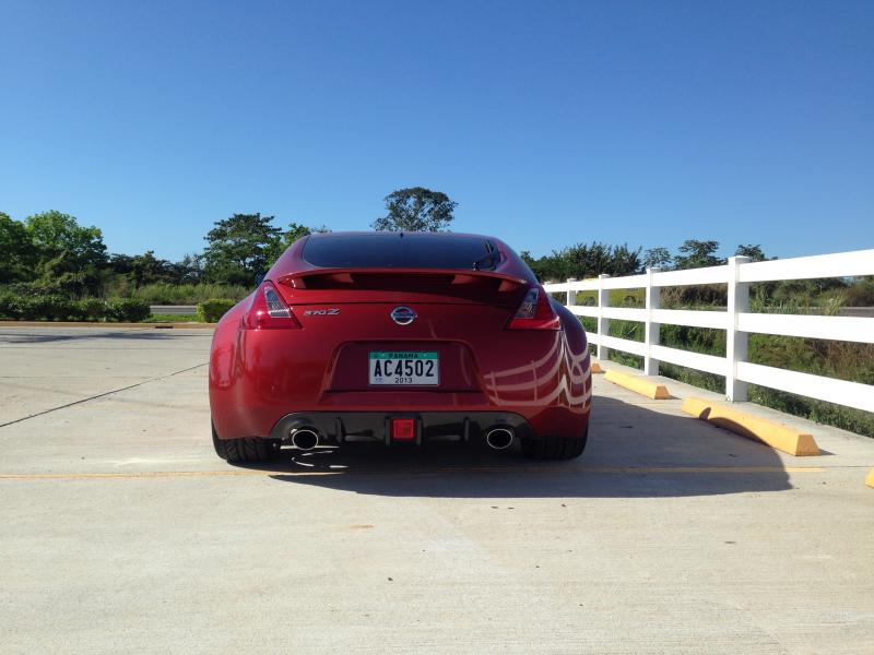 carbon fiber rear diffusor.
waiting on the new front lip