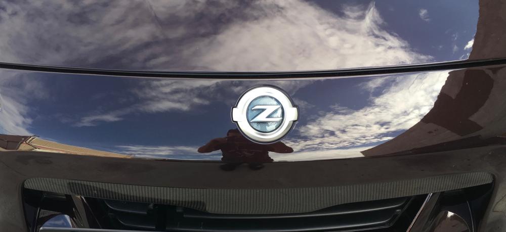 Z emblem, matches side mark lights