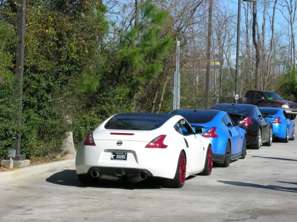 Doing the conga in the Zs... Haha

The Woodlands Cars & Coffee
2.03.13