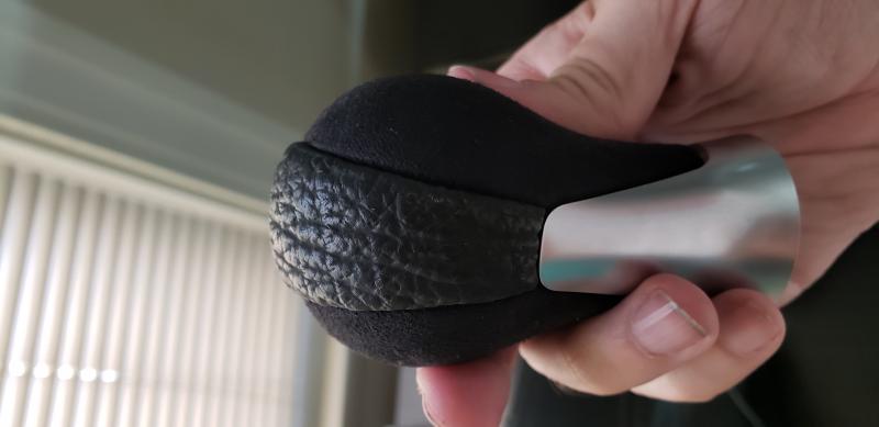 Suede and sharkskin leather wrapped shift knob. Yes, literally shark leather. Anyone else have a sharkskin leather shift knob? Didn't think so 😅