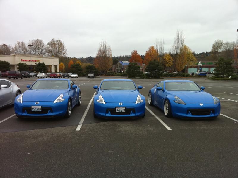 Elite Monterey Blue Z meet 11/13/2010  ;)

Left car stock height, middle car Swift Spec R, right slammed on coils.