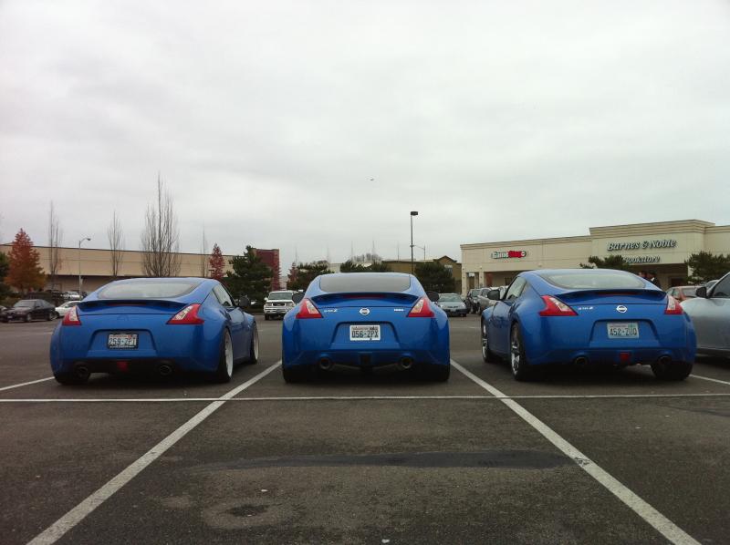 Elite Monterey Blue Z meet 11/13/2010  ;)

Left car on coils., middle car Swift Spec R, right stock height.