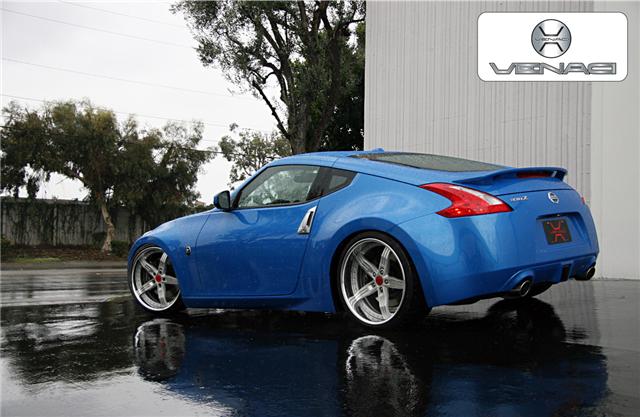 VS124 on 370Z