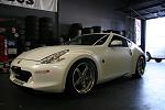 Venaci VS124 on white 370Z