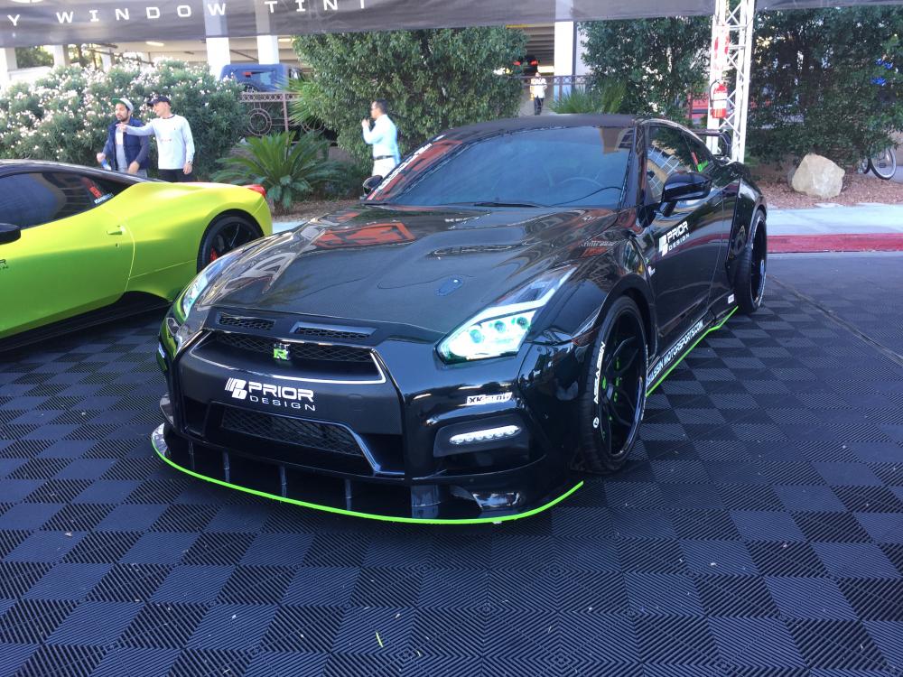 Liberty Walk GTR