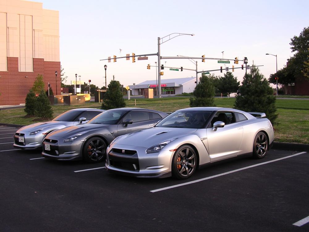 3 GTRs Sunset